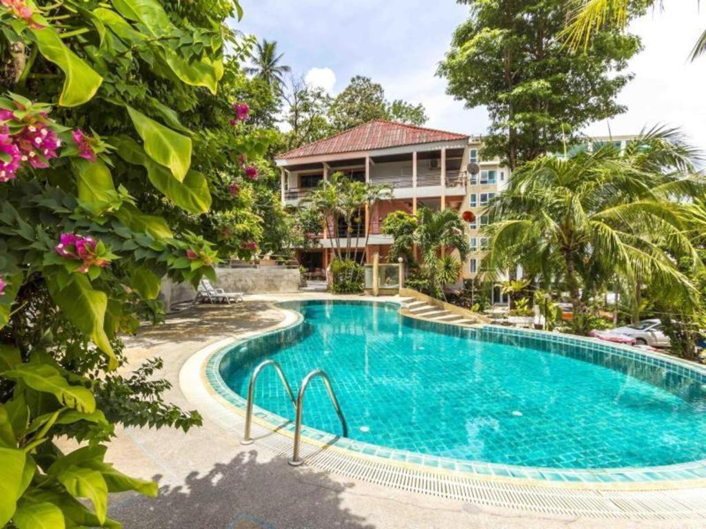 Baan Lukkan Patong Resort Phuket Exterior foto