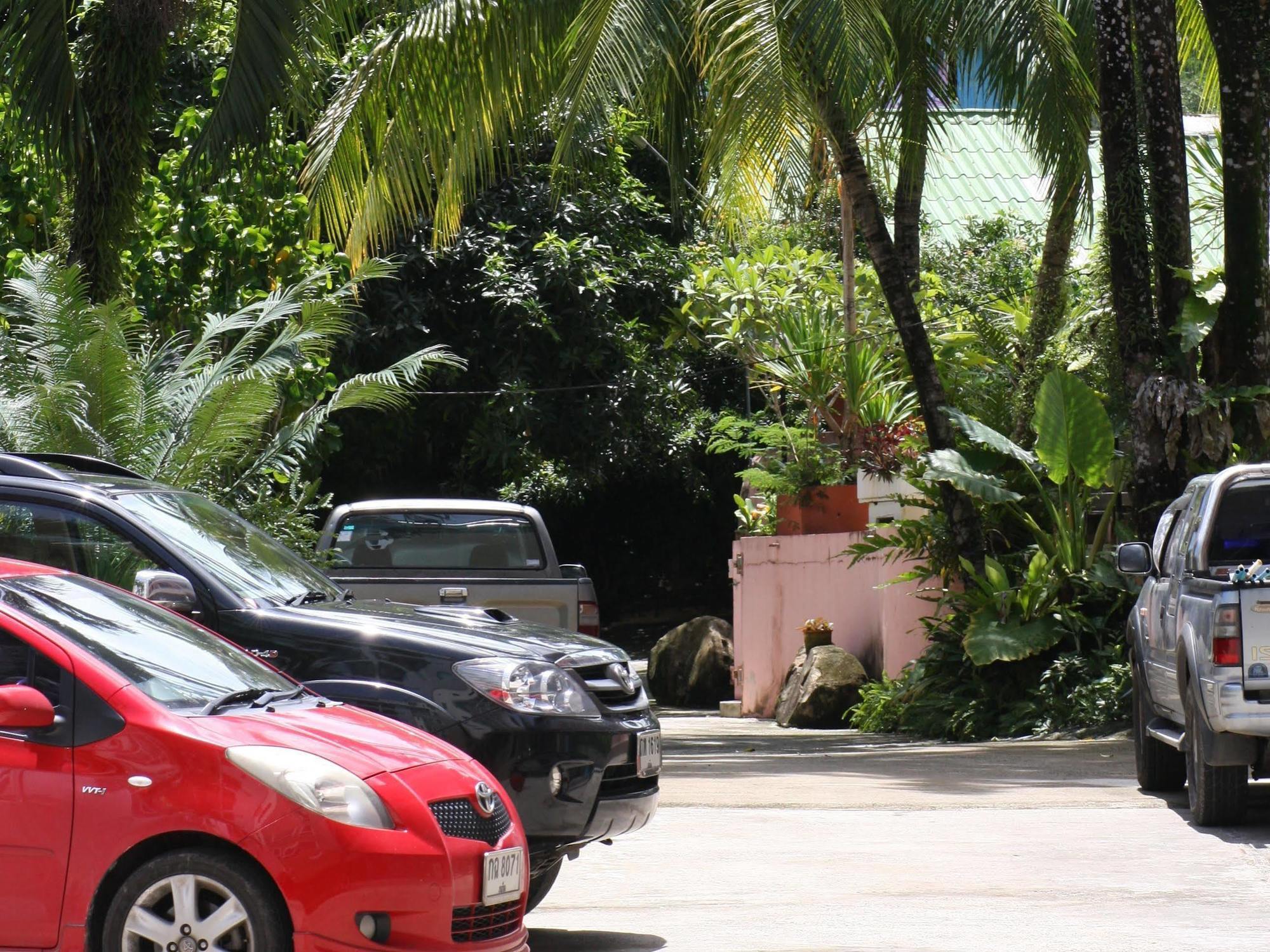 Baan Lukkan Patong Resort Phuket Exterior foto
