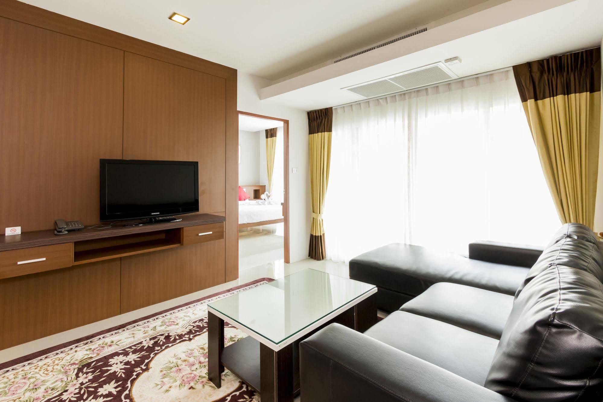Baan Lukkan Patong Resort Phuket Exterior foto