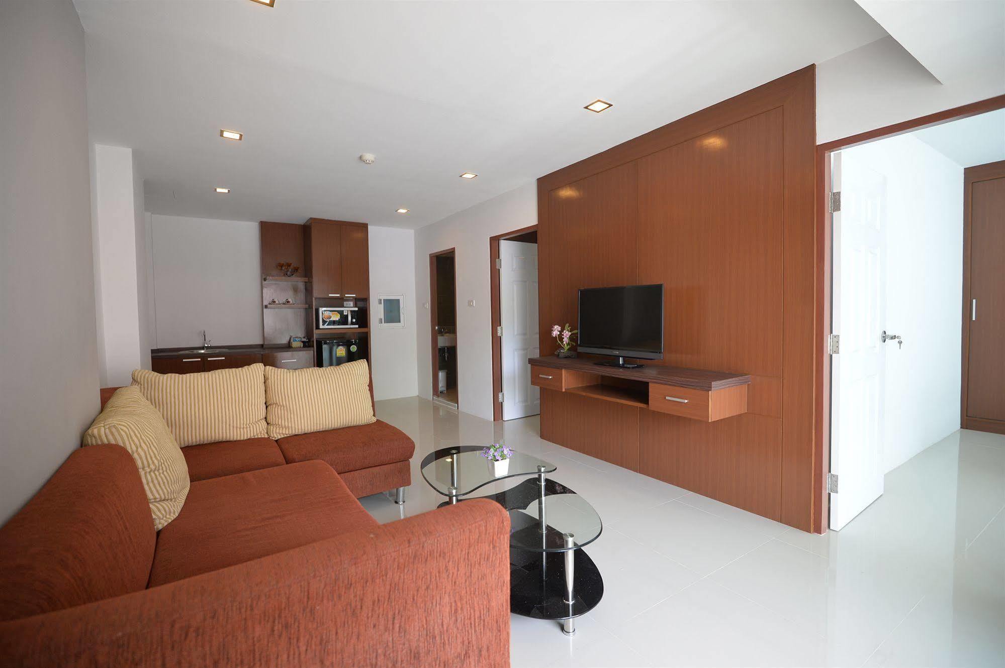 Baan Lukkan Patong Resort Phuket Exterior foto